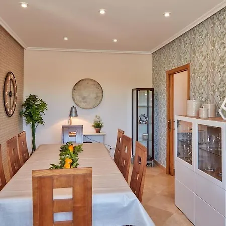 Casa Condomina Nyaraló *