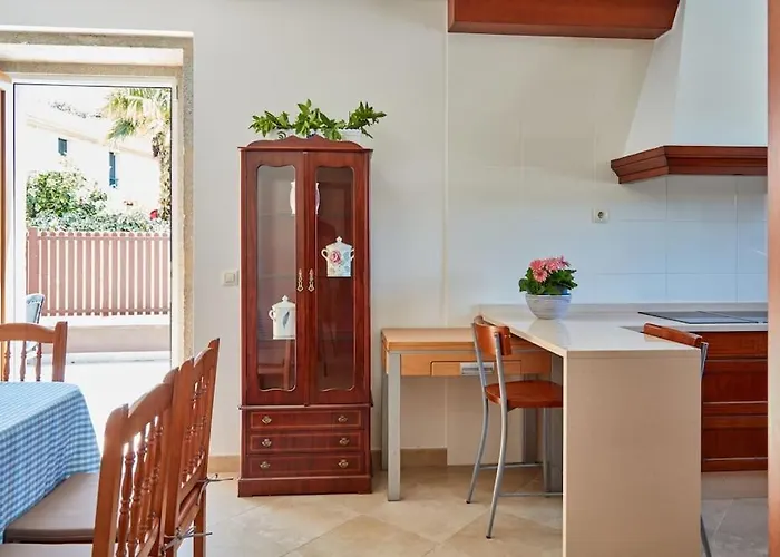 Casa Condomina * Amés